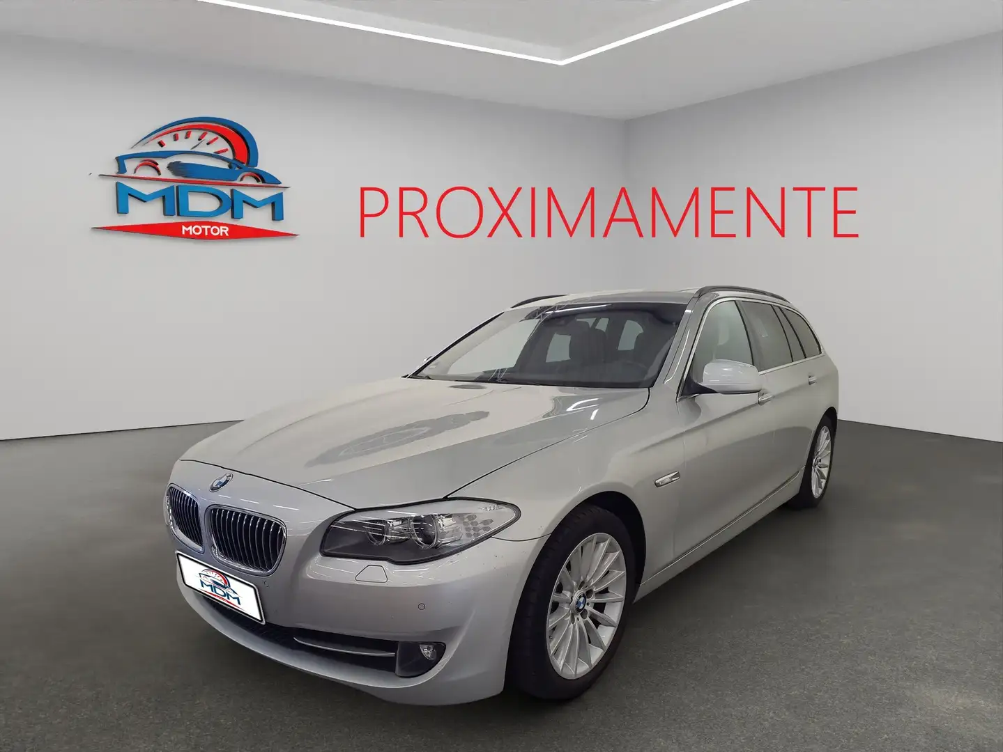 BMW 528 528iA Touring Gris - 1