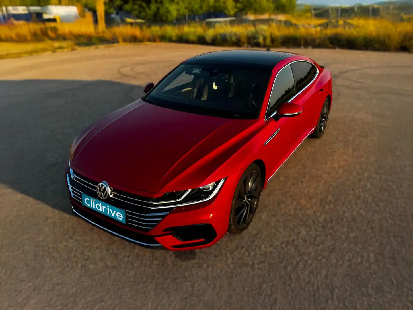 Volkswagen Arteon 2.0 TSI R-Line DSG7 140kW Červená - 2