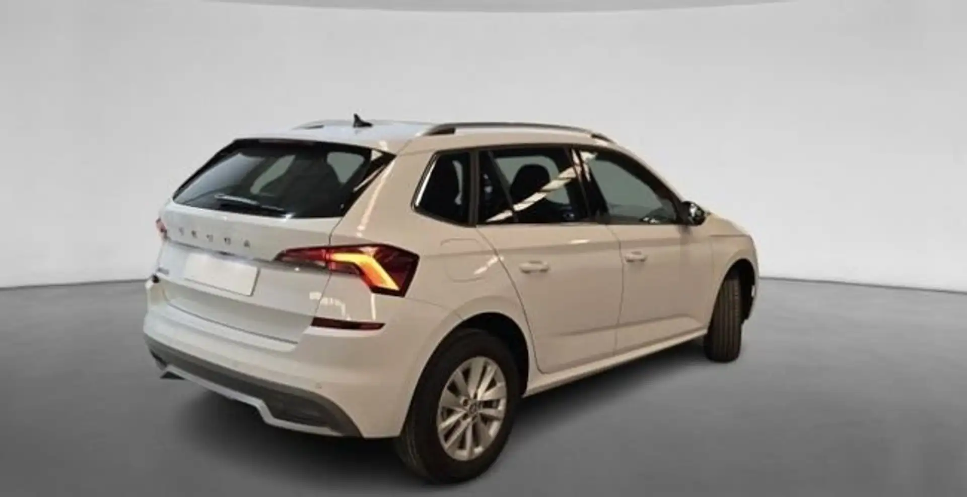 Skoda Kamiq Selection 1.0 TSI 85 kW (116 CV) Manual 6 vel. Blanco - 2