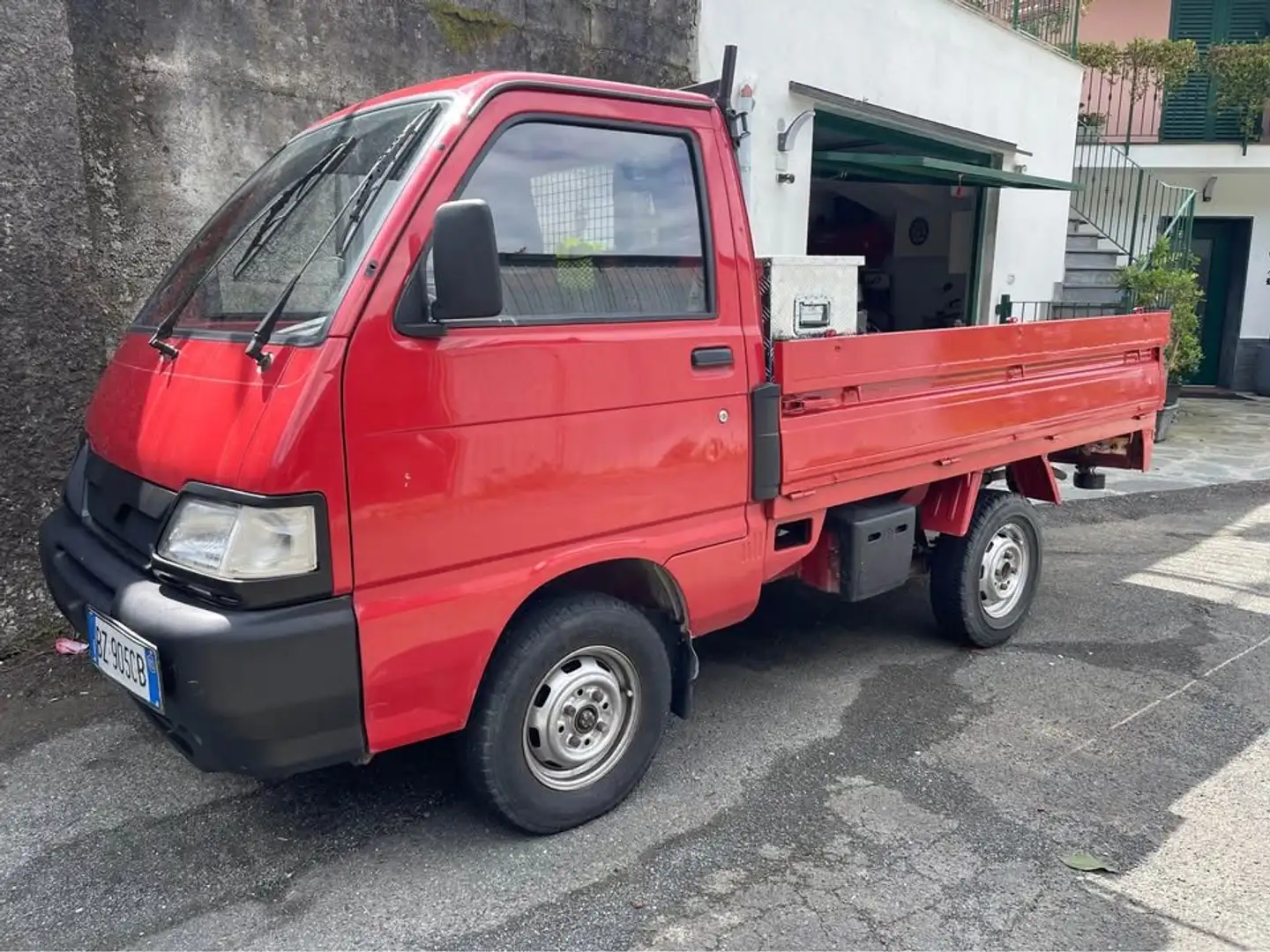 Piaggio Porter 1.4 diesel Rouge - 2