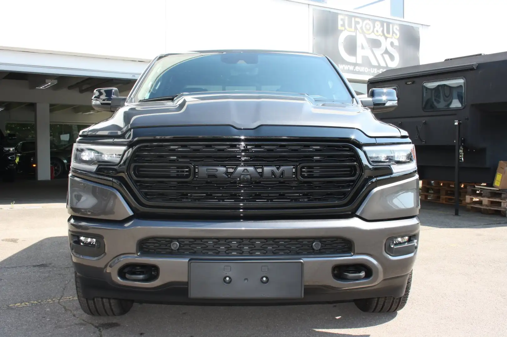 Dodge RAM Limited 2024 Night  Rambox Split LPG Panorama 360 Grijs - 1