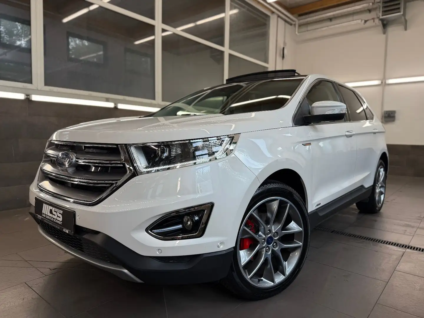 Ford Edge Titanium 4x4 LHZ 4x SHZ LEDER DAB NAVI AHK Weiß - 1