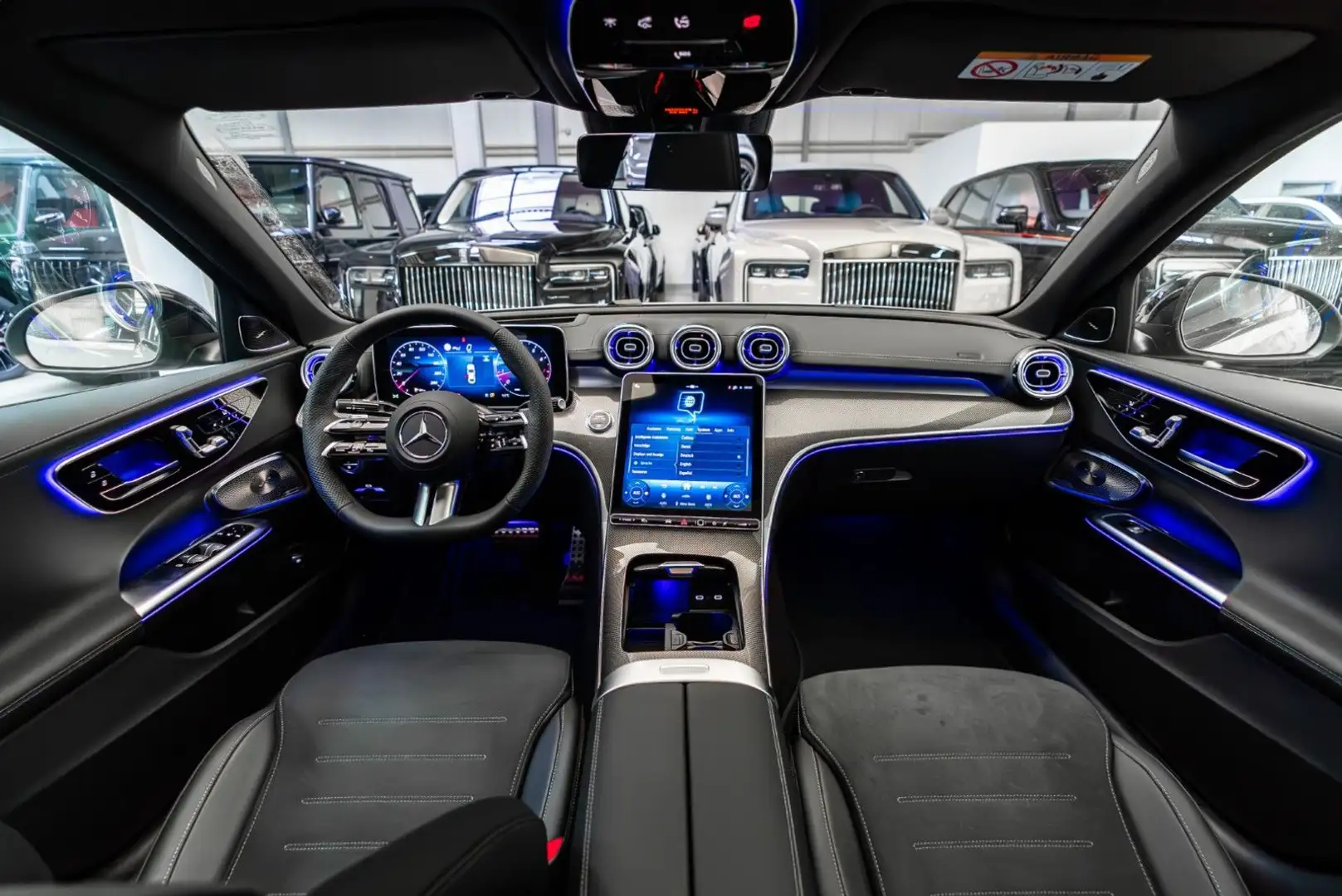 Mercedes-Benz C 200 AMG Premium Plus / Night Pack / MY 2026 Grijs - 2