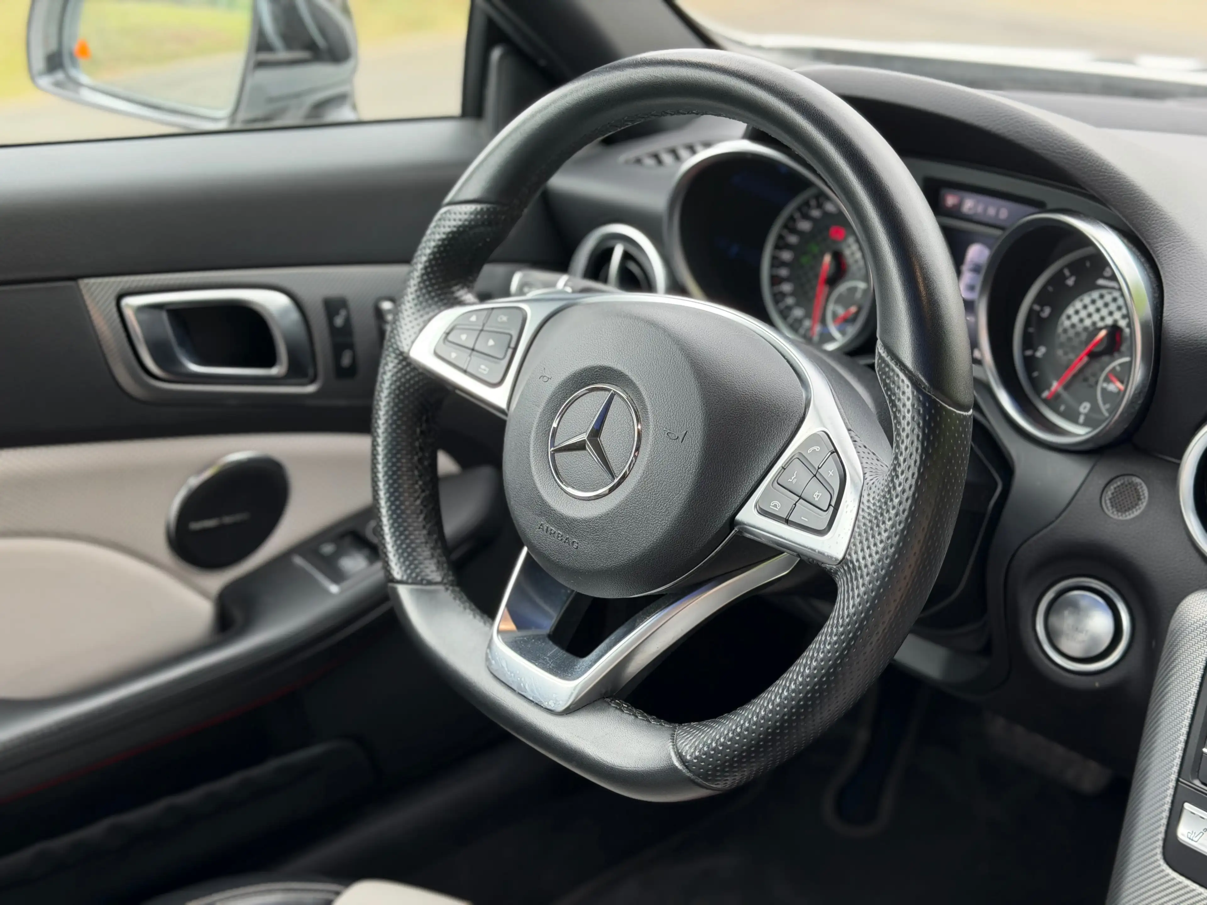 Mercedes-Benz SLC 43 AMG SLC 43 AMG — photo 12