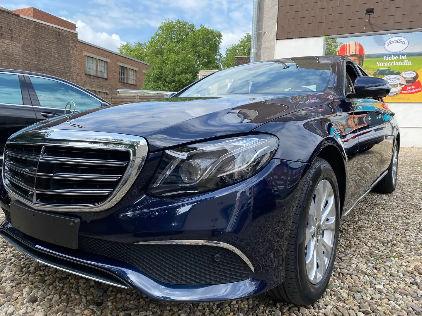 Mercedes-Benz E 220 E 220 d (213.004) Blau - 2