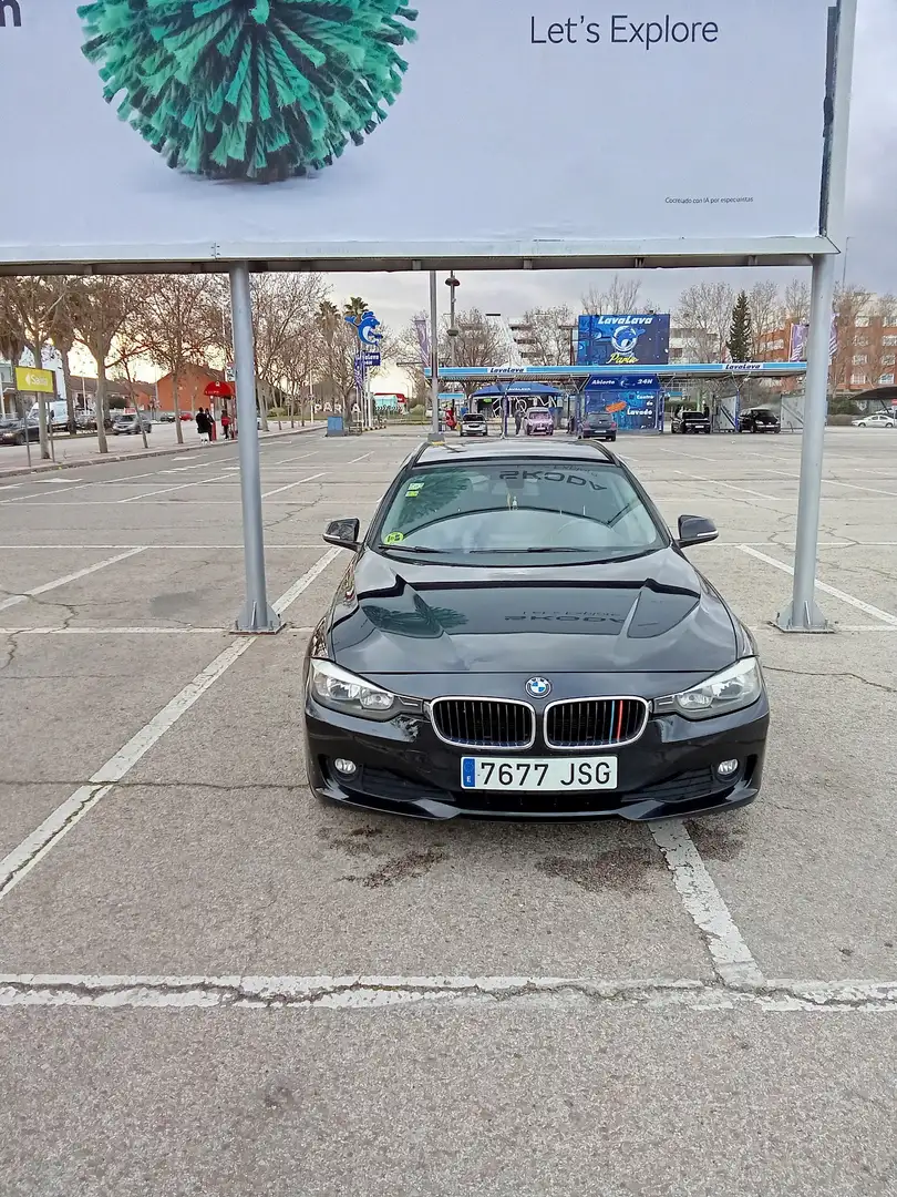BMW 318 318d Touring Aut. Luxury Line - 2