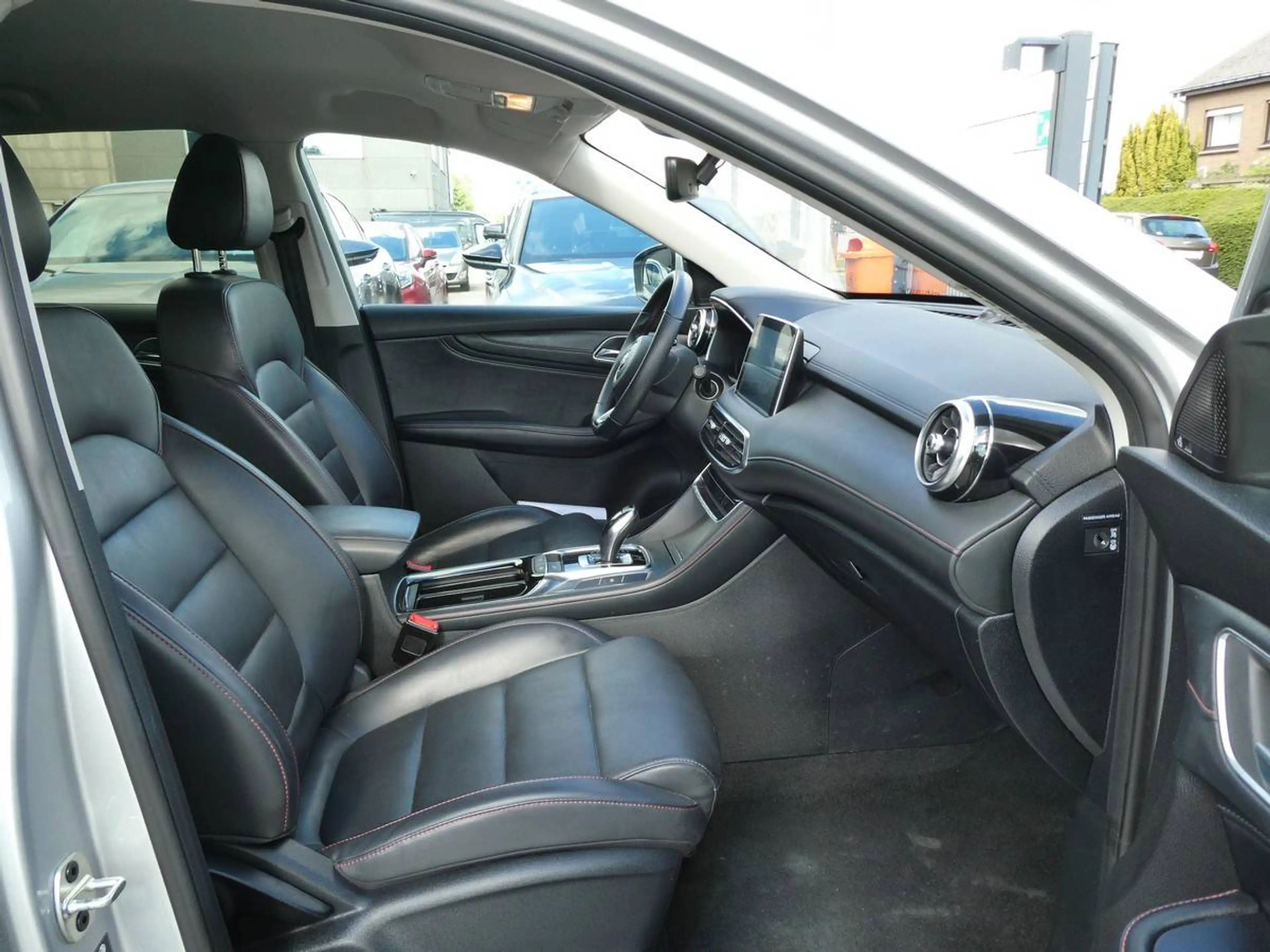MG HS 1.5 i benzine 162pk Automaat Comfort ACC BLIS Leder Camera (38182) — photo 7