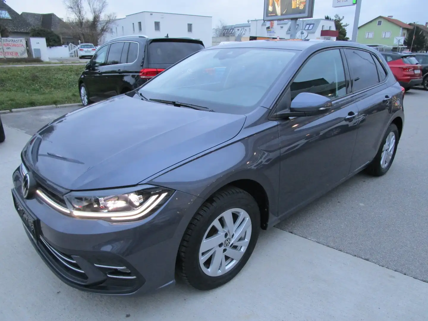 Volkswagen Polo Style Grau - 1