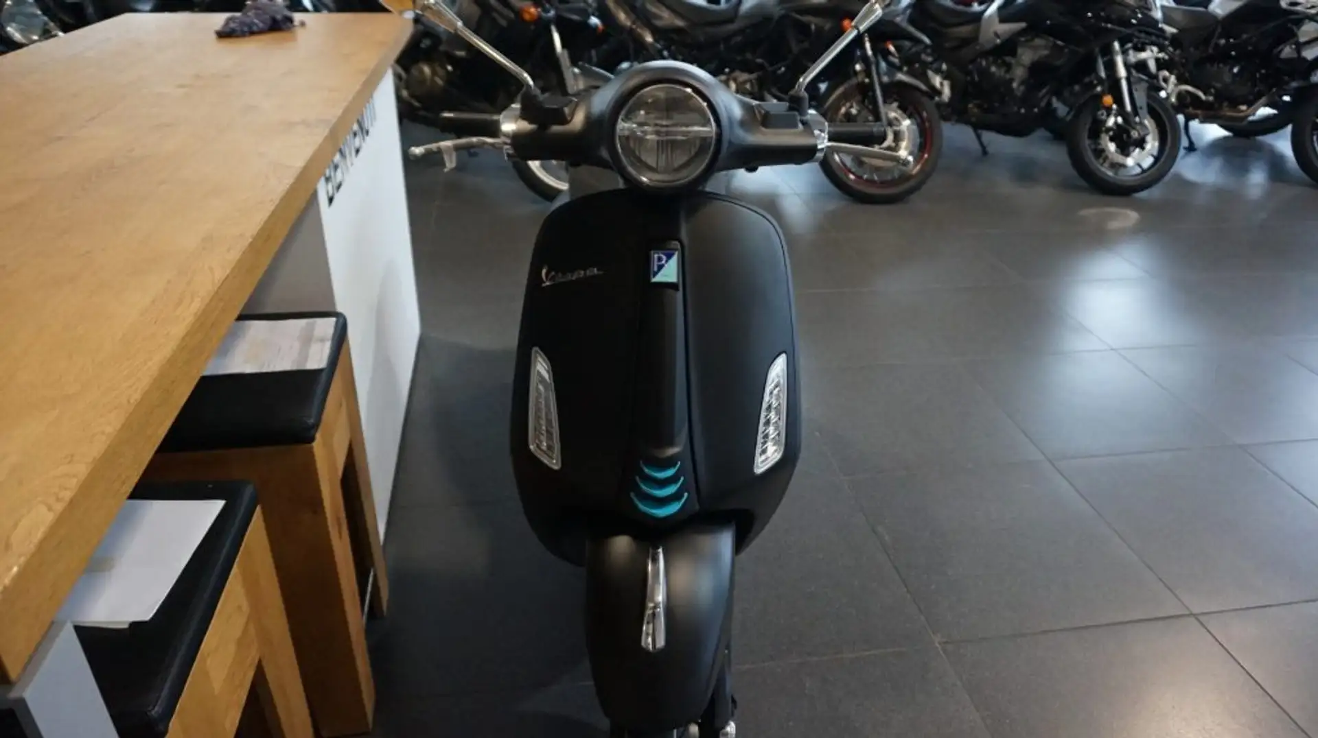 Vespa Primavera 50 4T S SPORT NERA OPACA Zwart - 1