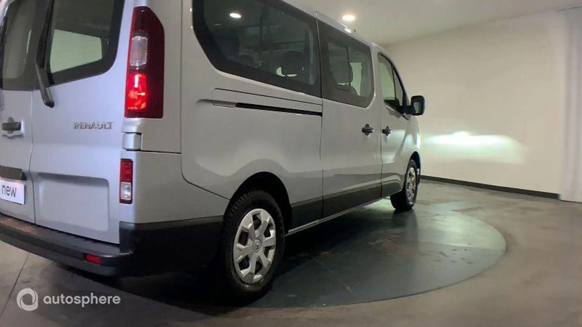 Renault Trafic L2 2.0 Blue dCi 150ch S\u0026S Zen 9 places - 2