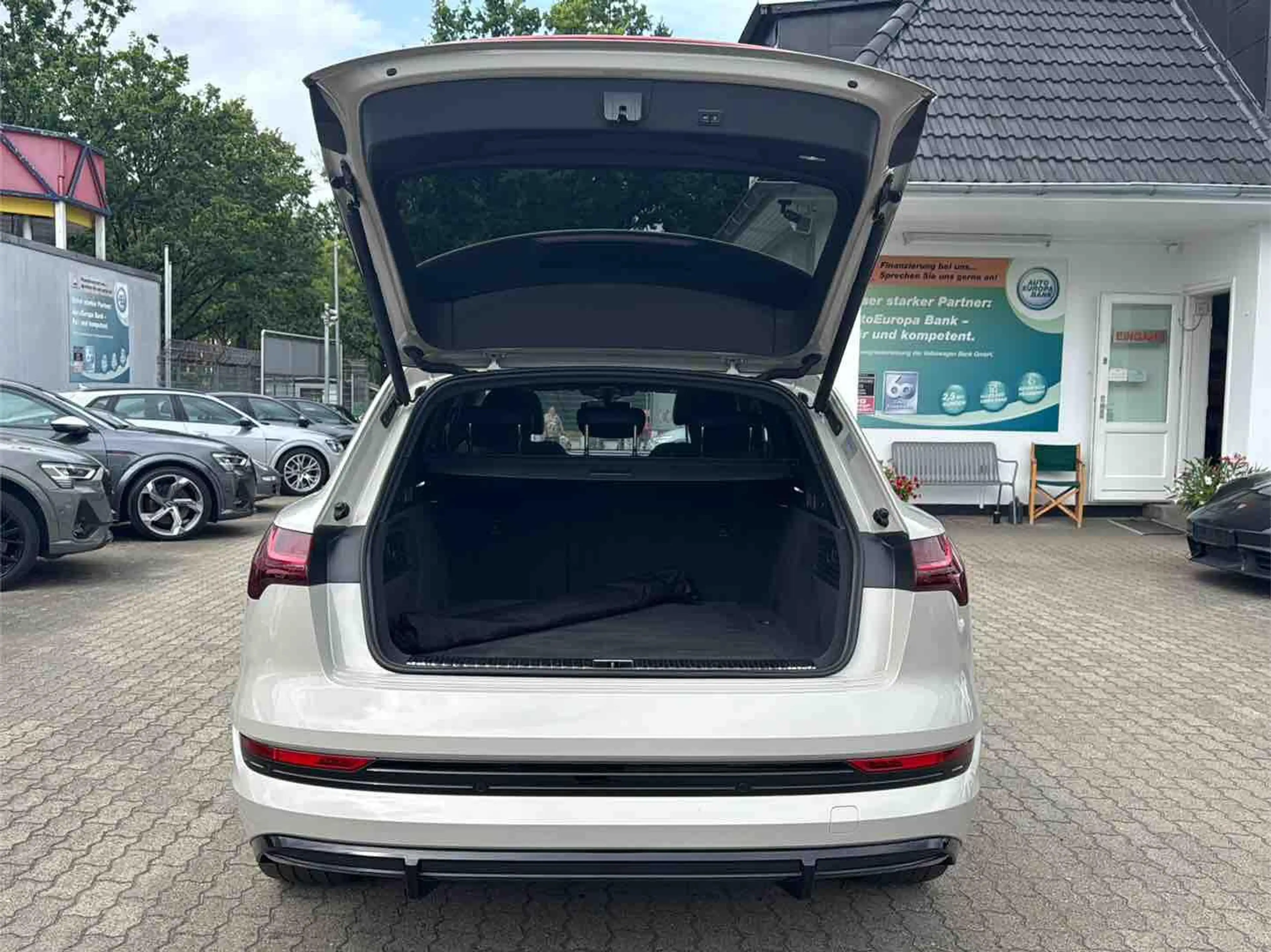 Audi e-tron 55 2x S line ACC HuD PANO MATRIX 21Z B&O — photo 9