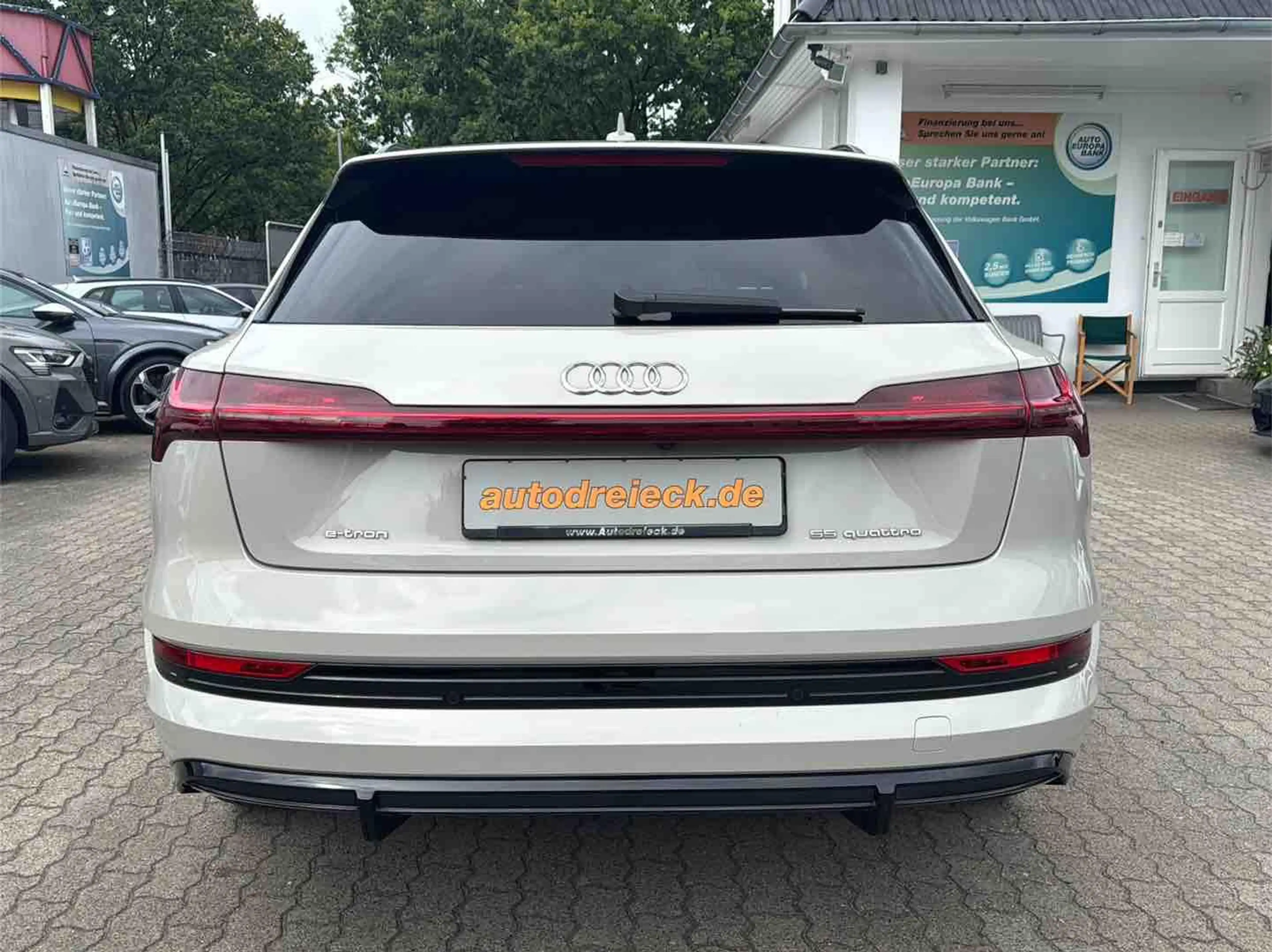 Audi e-tron 55 2x S line ACC HuD PANO MATRIX 21Z B&O — photo 8