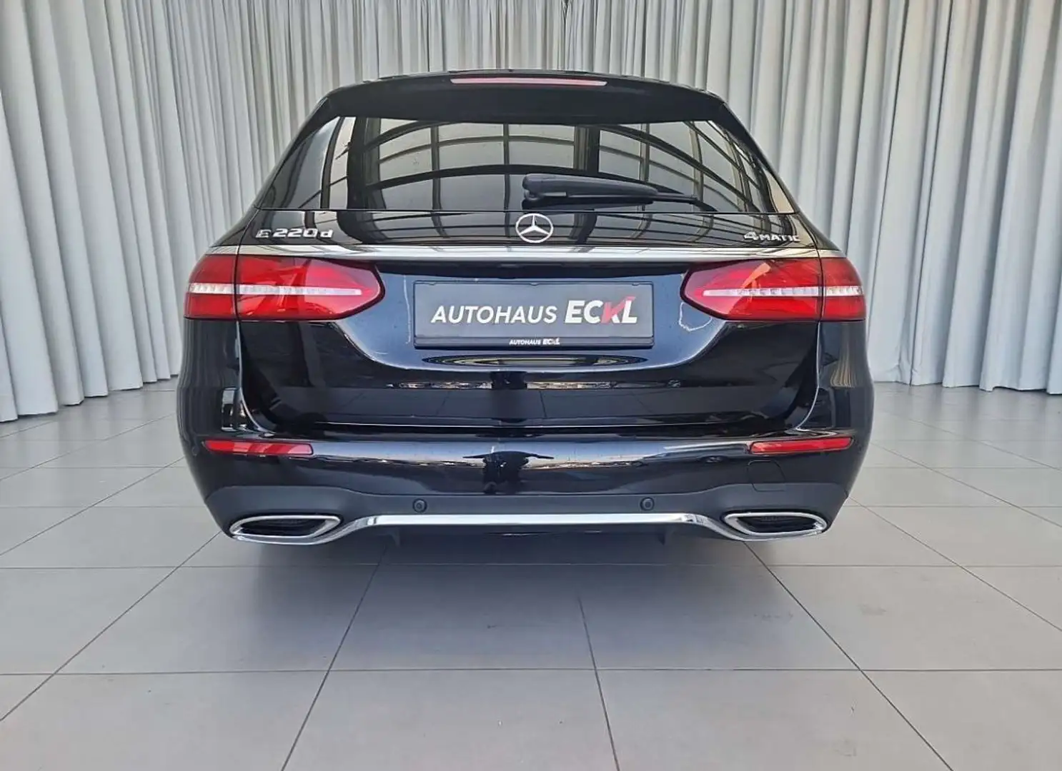 Mercedes-Benz E 220 d T Austria Edition 4MATIC Aut. - 1