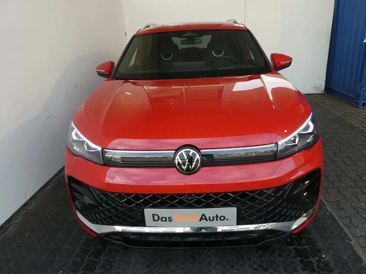 Volkswagen Tiguan R-Line eTSI DSG Rot - 2