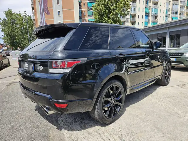 Land Rover Range Rover Sport view 4
