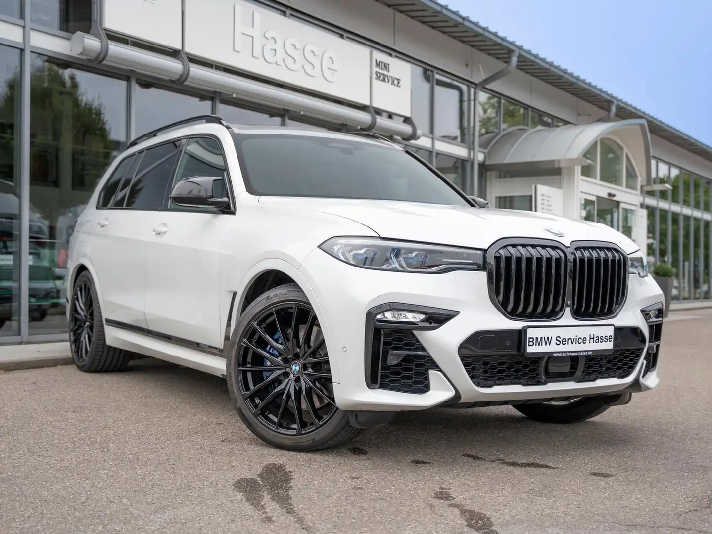BMW X7 M 50i 6-Sitz SKYLOUNGE SITZLÜFT 360° AHK DAPro Bianco - 2