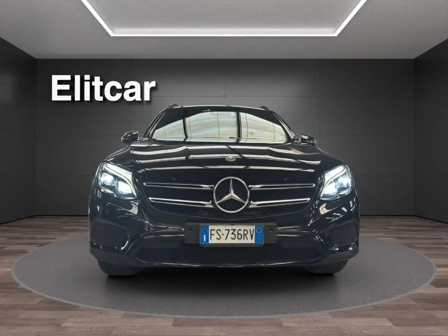 Mercedes-Benz GLC 220 d 4Matic Premium Schwarz - 2