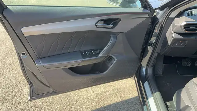 Cupra Formentor view 7