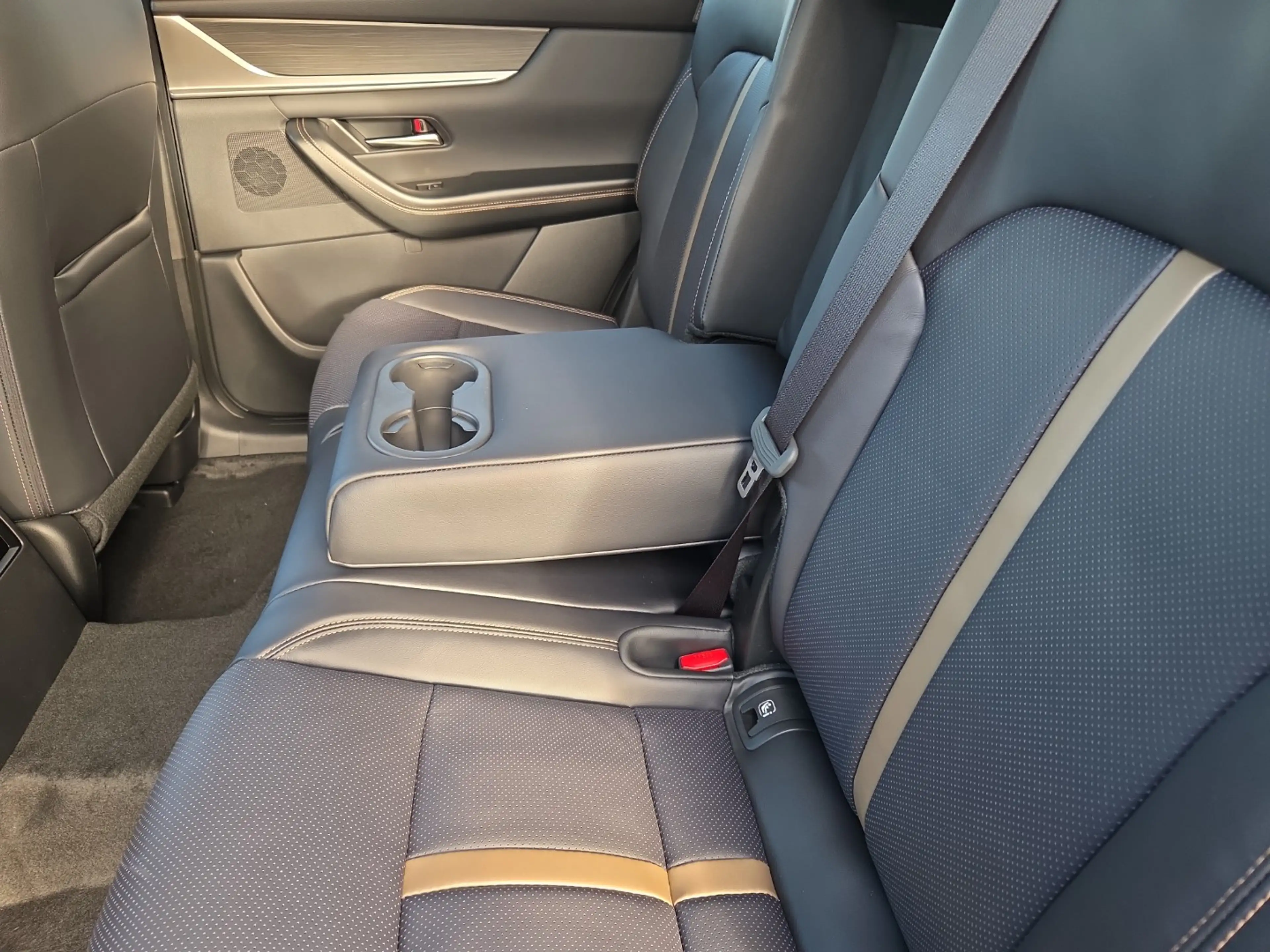 Mazda CX-80 e-SKYACTIV PHEV 327ps Homura Plus,7 Si, 2026 — photo 14