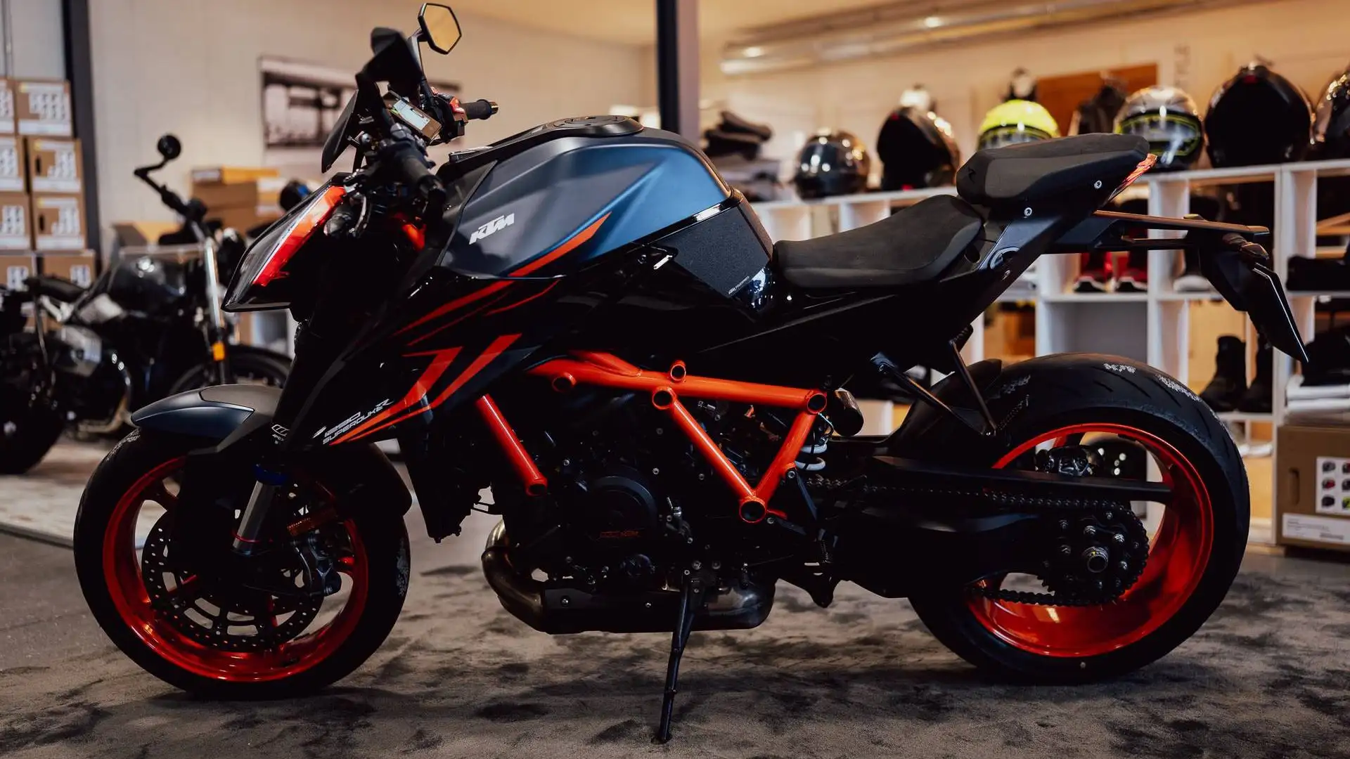 KTM 1290 Super Duke R Evo my22 Naranja - 1