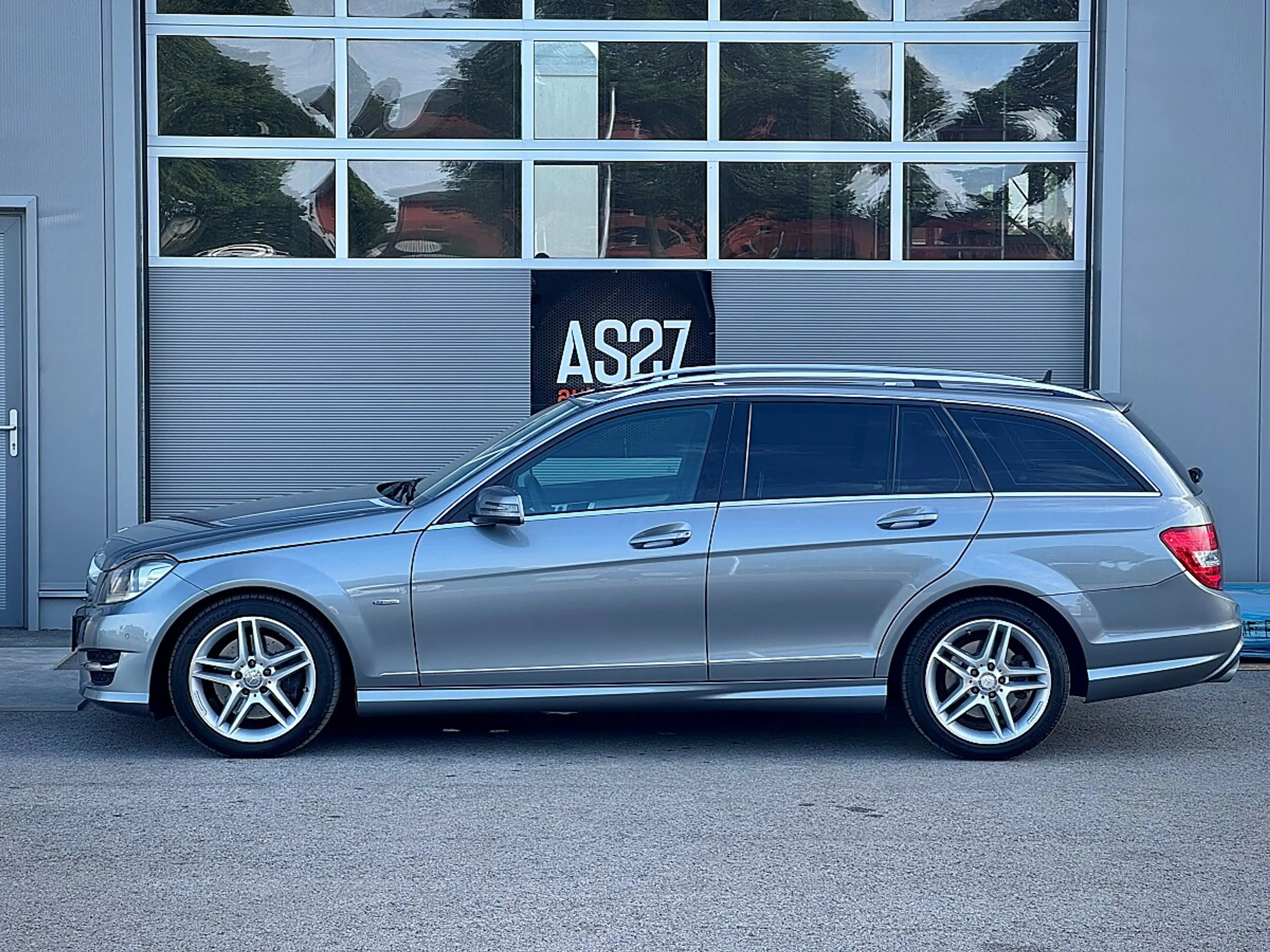 Mercedes-Benz C 350 T Avantgarde Aut. AMG Line BRABUS seltene Motor... — photo 4