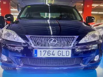 Lexus IS 250 autovehicule second-hand cumpărați pe AutoScout24