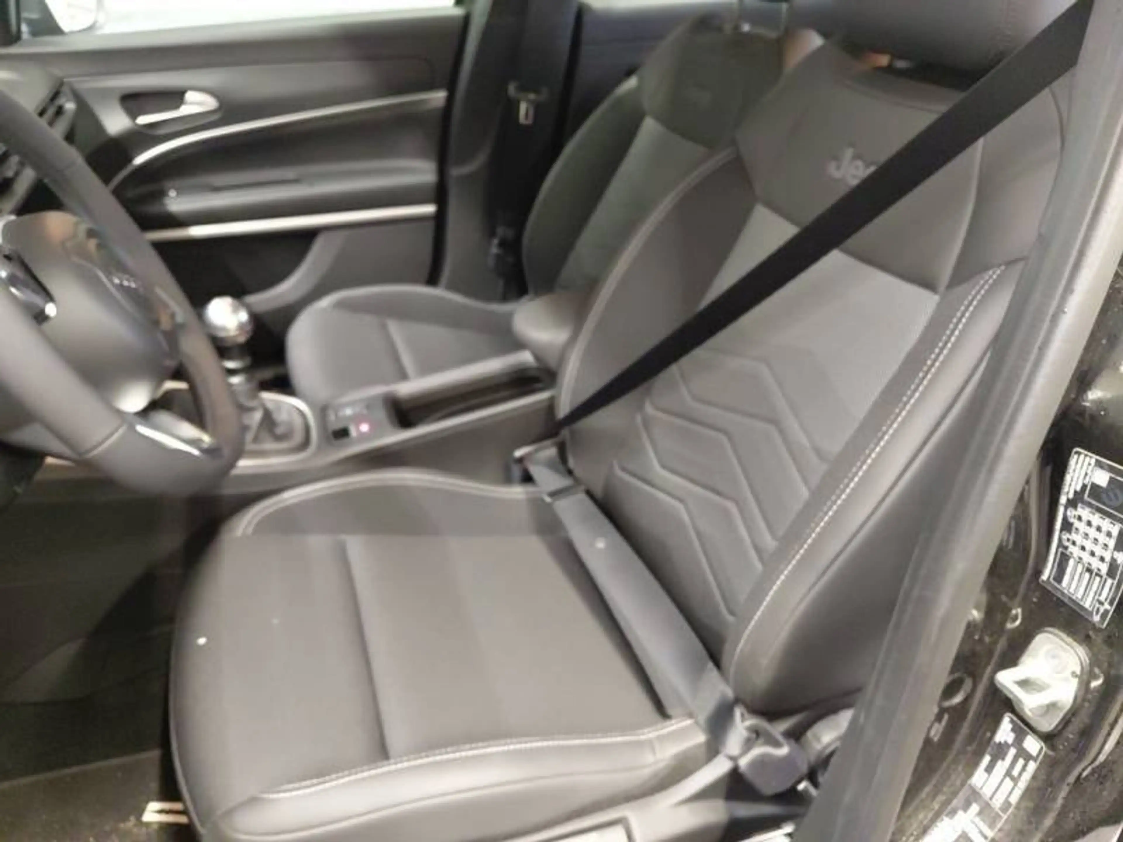 Jeep Avenger 1 1.2 Altitude — photo 9