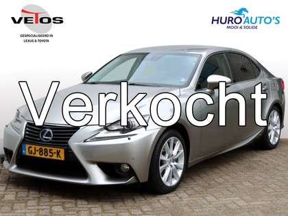 Lexus IS 300 300h First Edition | Parkeersensoren | Keyless | H