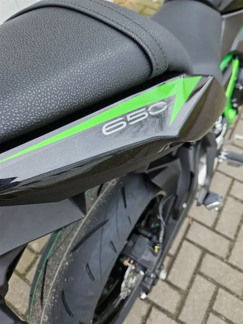 Kawasaki Z 650 Topzustand Negro - 2