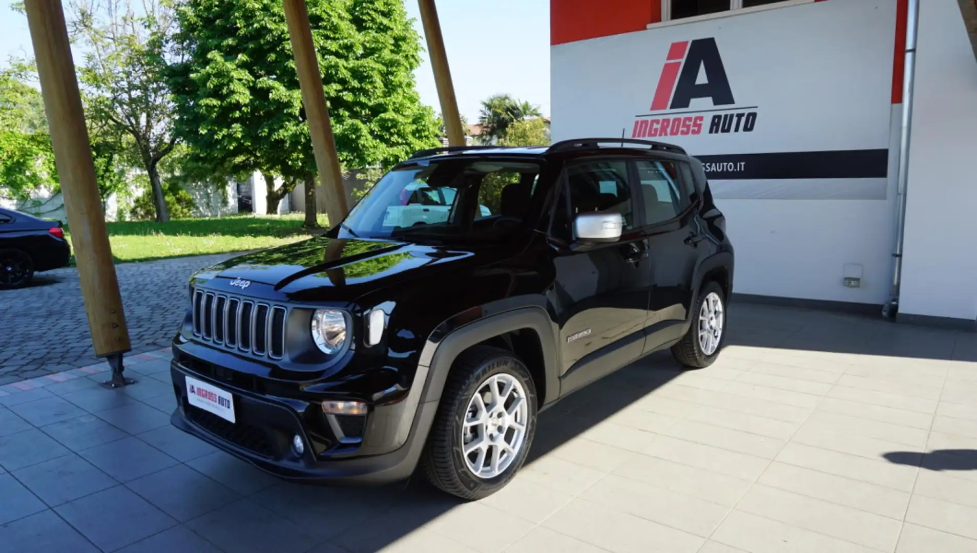 Jeep Renegade 1.6 Mjt 130 CV Limited Zwart - 1
