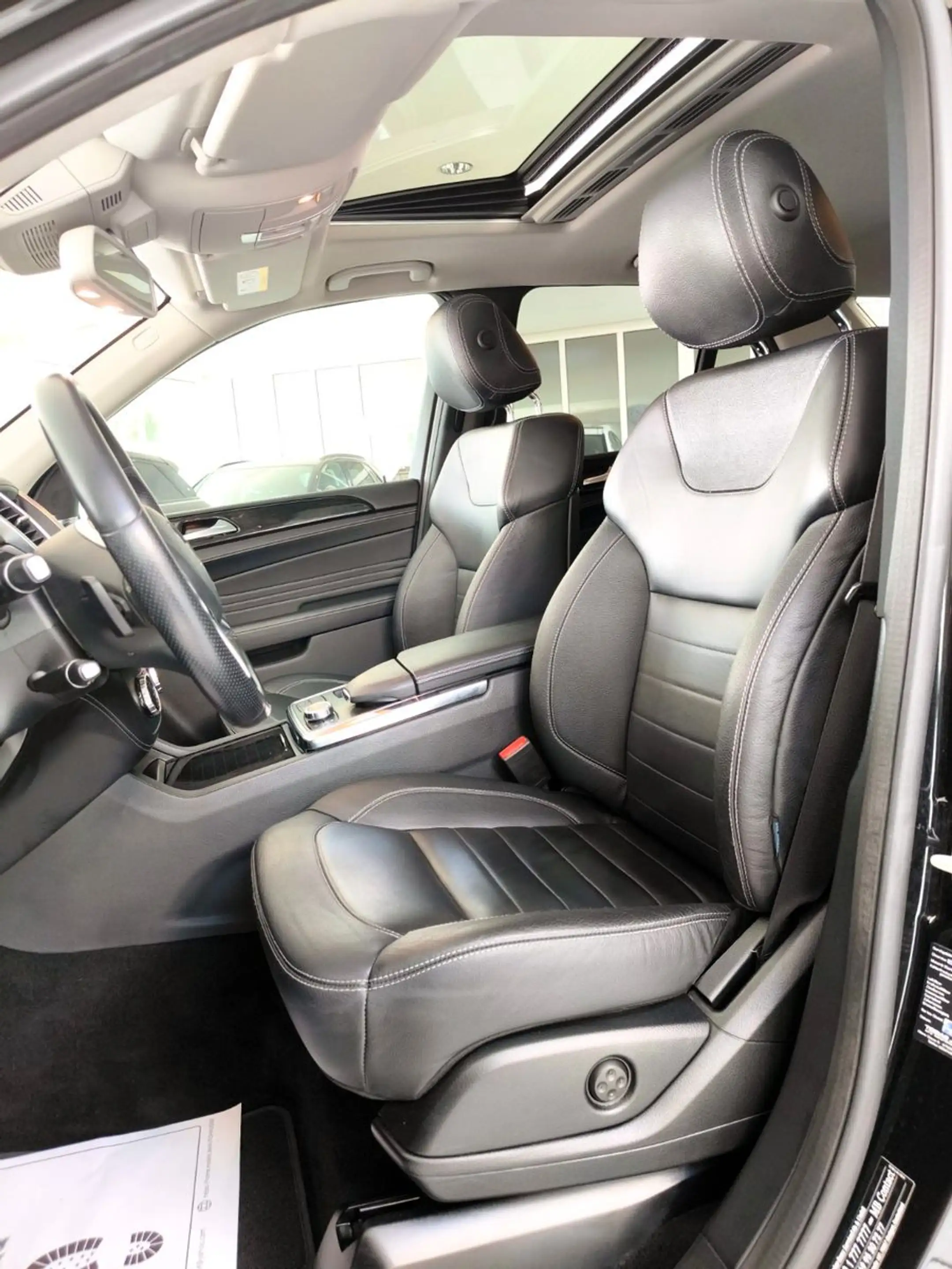 Mercedes-Benz ML 350 *4Matic*21 Zoll*AHK*AMG Paket* — photo 13