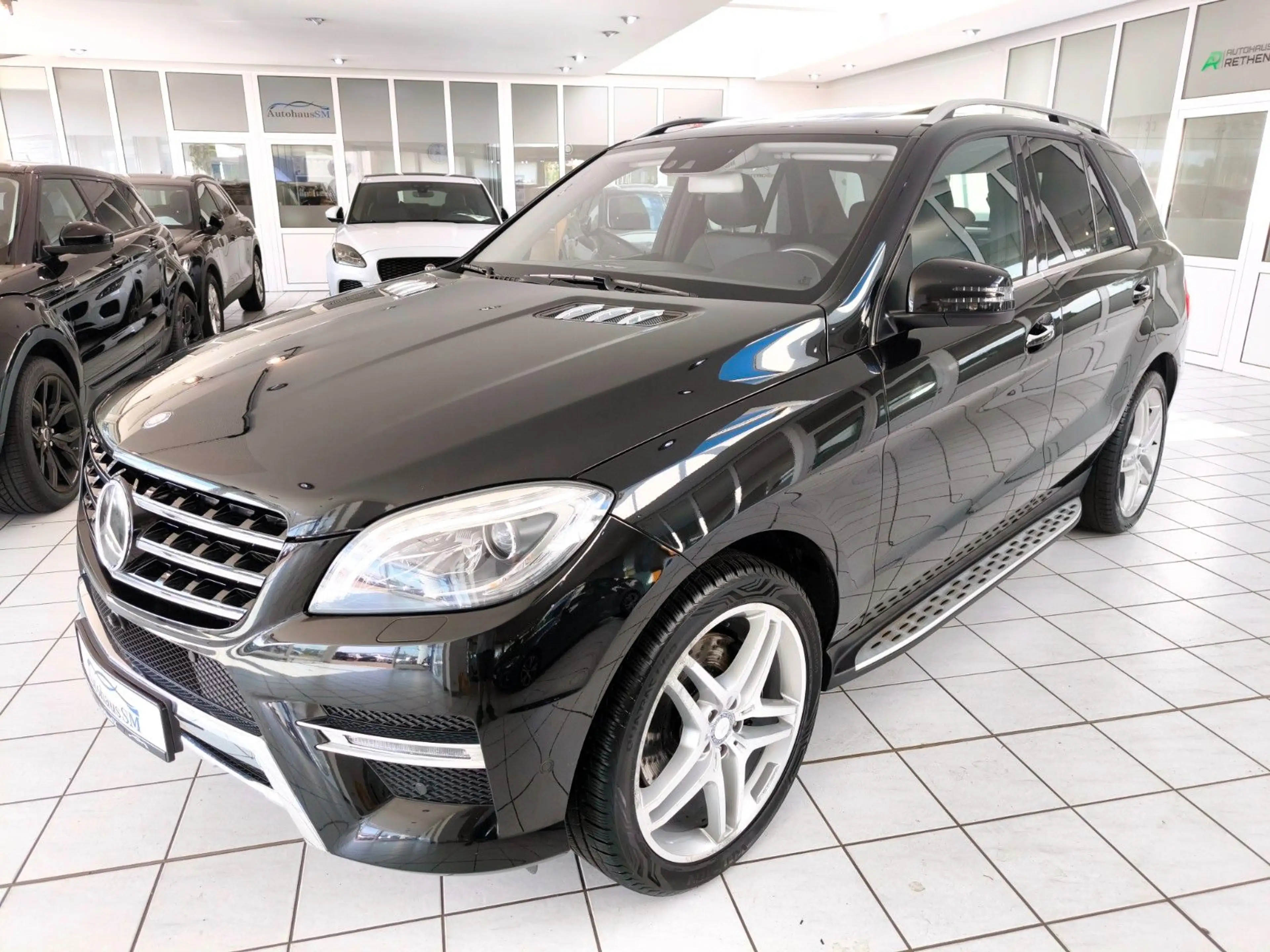 Mercedes-Benz ML 350 *4Matic*21 Zoll*AHK*AMG Paket* — photo 2
