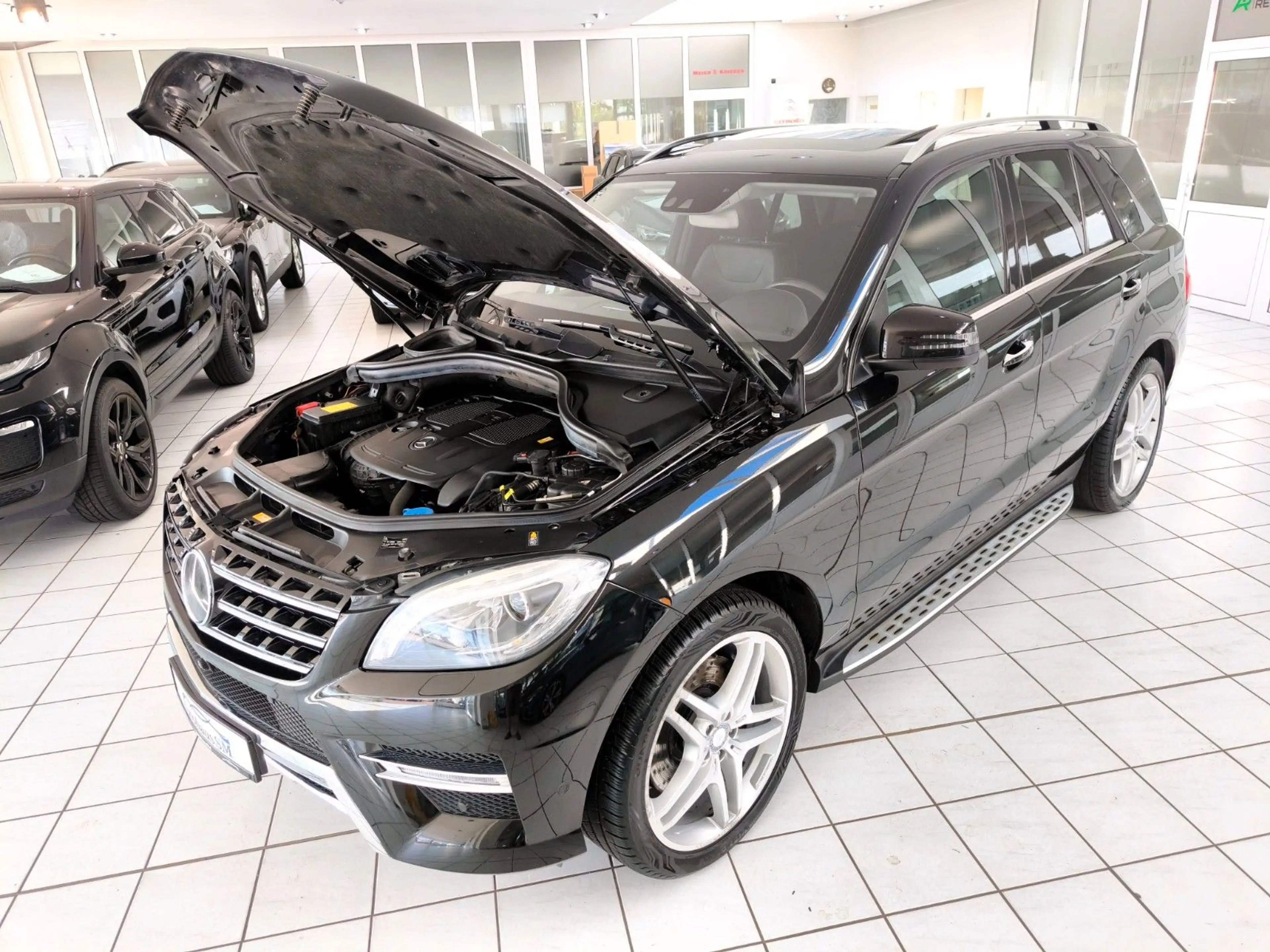 Mercedes-Benz ML 350 *4Matic*21 Zoll*AHK*AMG Paket* — photo 11