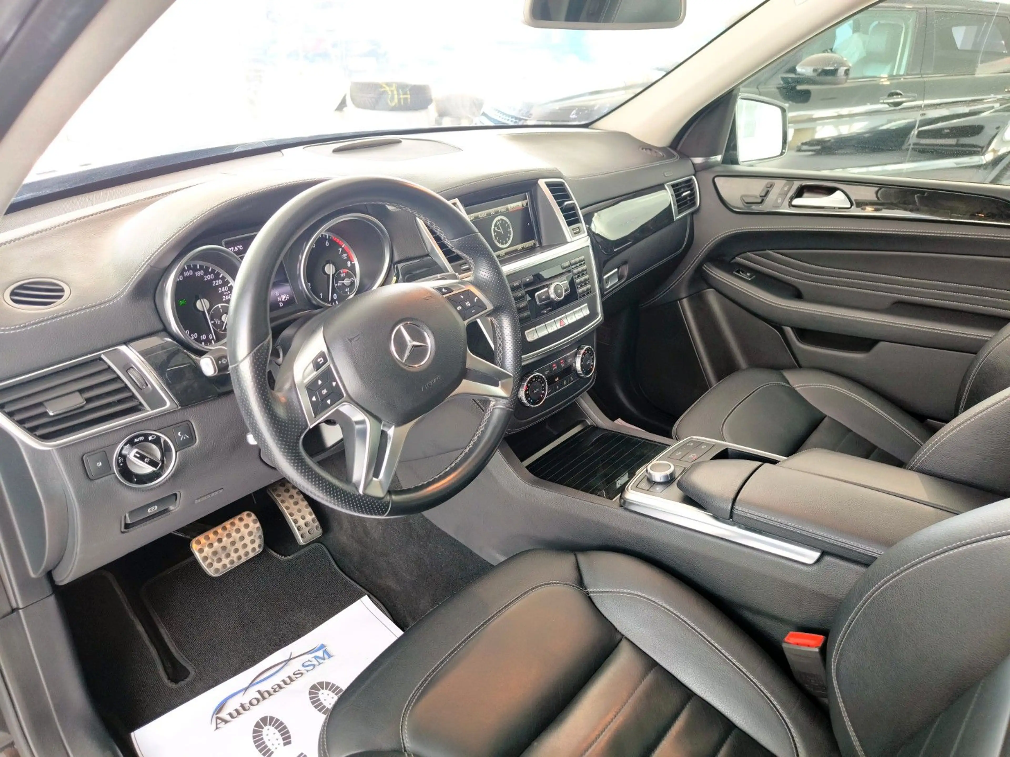 Mercedes-Benz ML 350 *4Matic*21 Zoll*AHK*AMG Paket* — photo 14