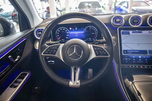 Mercedes-Benz GLC view 10