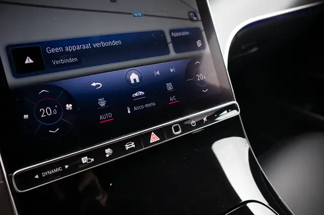 Mercedes-Benz GLC view 12