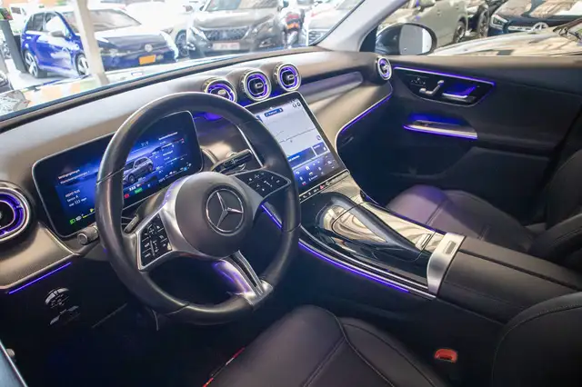 Mercedes-Benz GLC view 9
