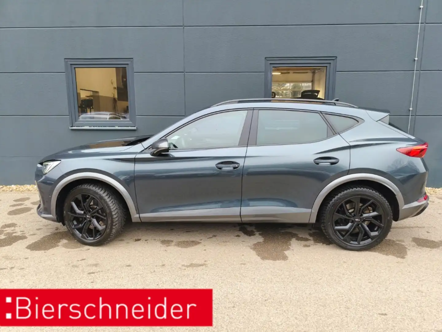 CUPRA Formentor 2.0 TSI DSG 4DRIVE VZ eSitz BEATS NAVI Grau - 2