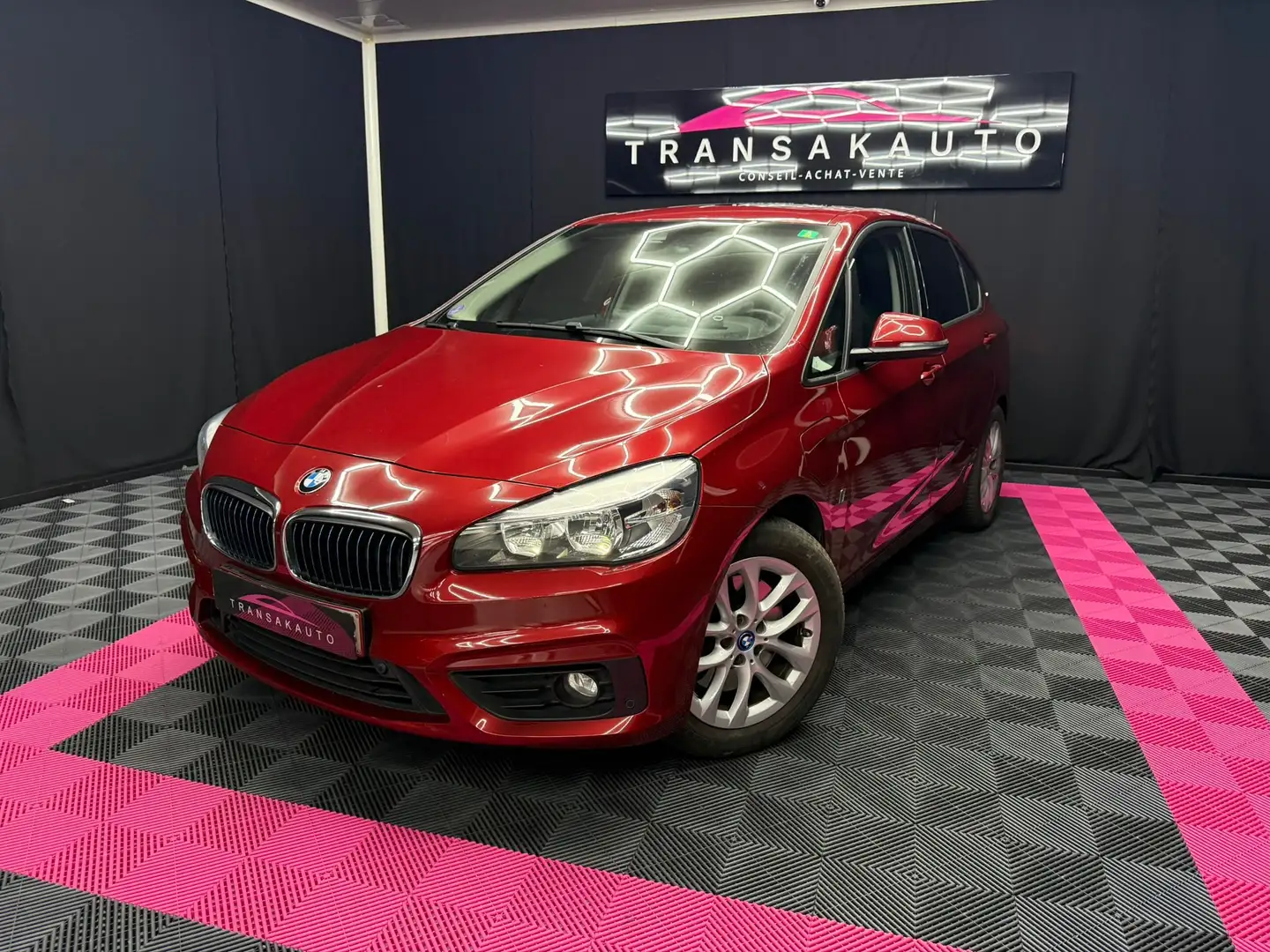 BMW 225 Active Tourer PHEV 225xe/TOIT PANO/GARANTIE12 MOIS Rojo - 1