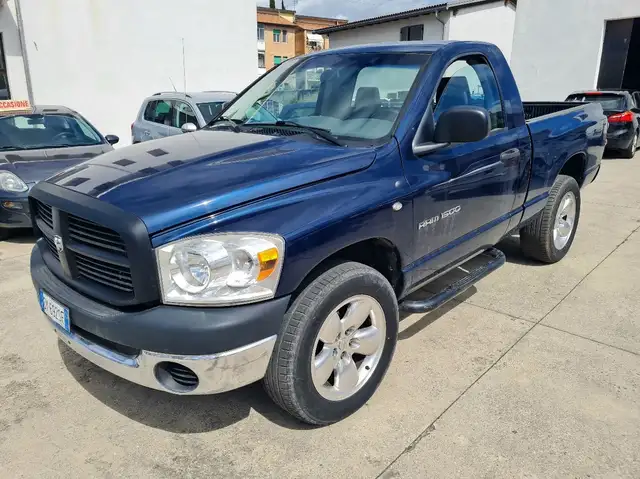 Dodge RAM 1500  2 PORTE SPORT