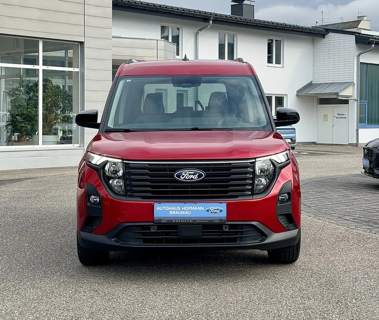 Ford Tourneo Courier 1,0 EcoBoost Titanium Rood - 2