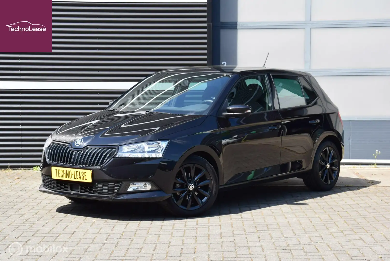 Skoda Fabia 1.0 TSI Sport Business 70 kw Adaptive Cruise contr Noir - 1