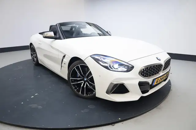 BMW Z4 view 3