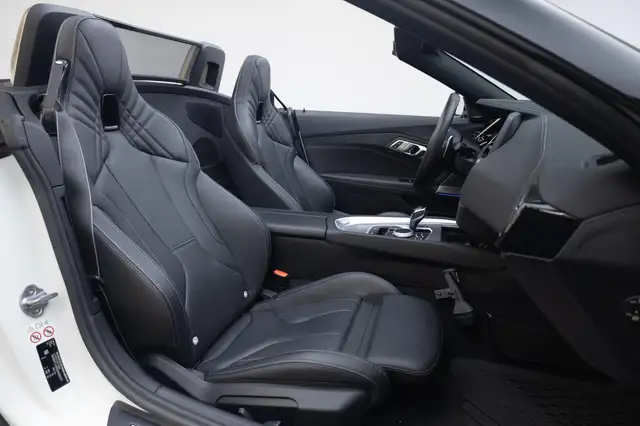 BMW Z4 view 8