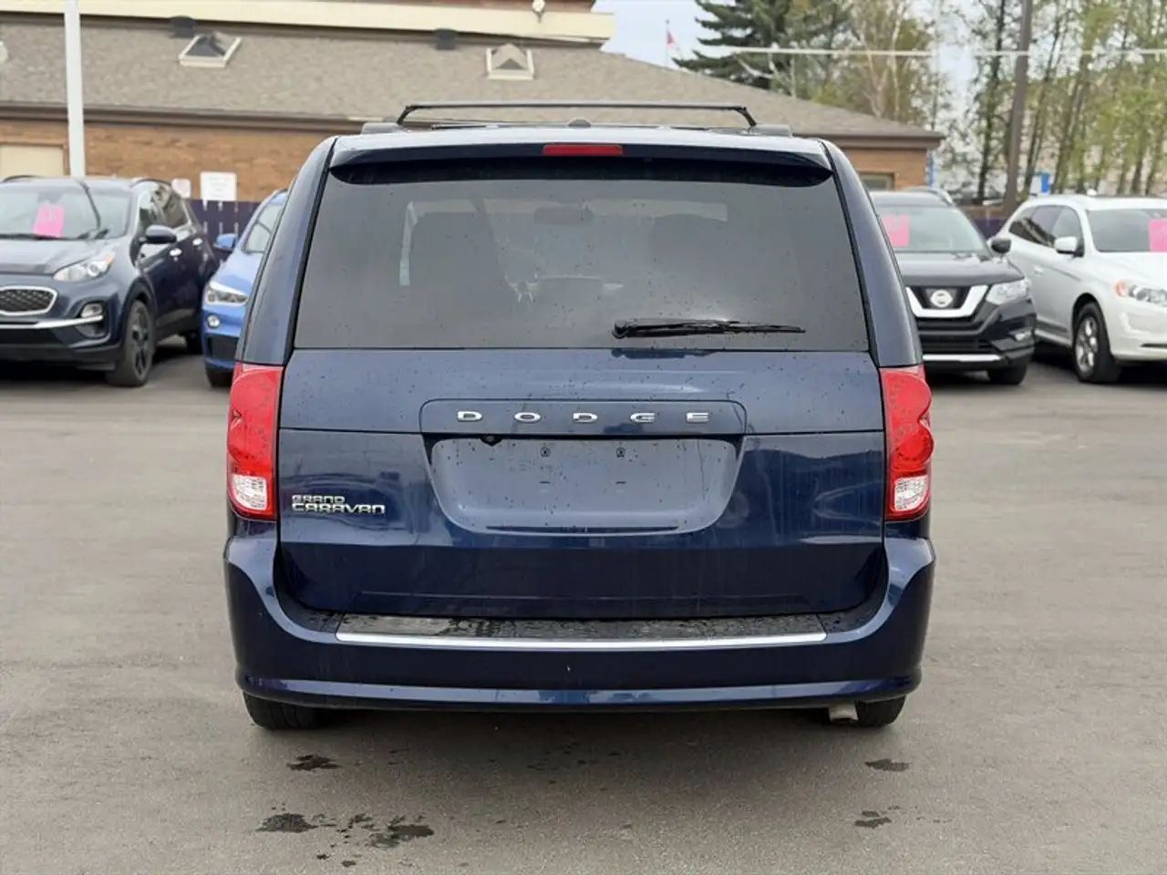 Dodge Grand Caravan снимка Dodge Grand Caravan