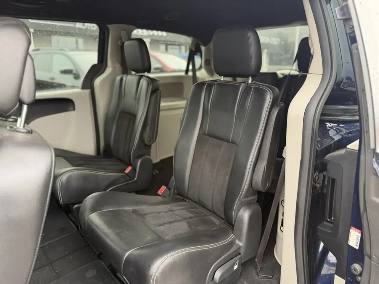 Dodge Grand Caravan снимка Dodge Grand Caravan