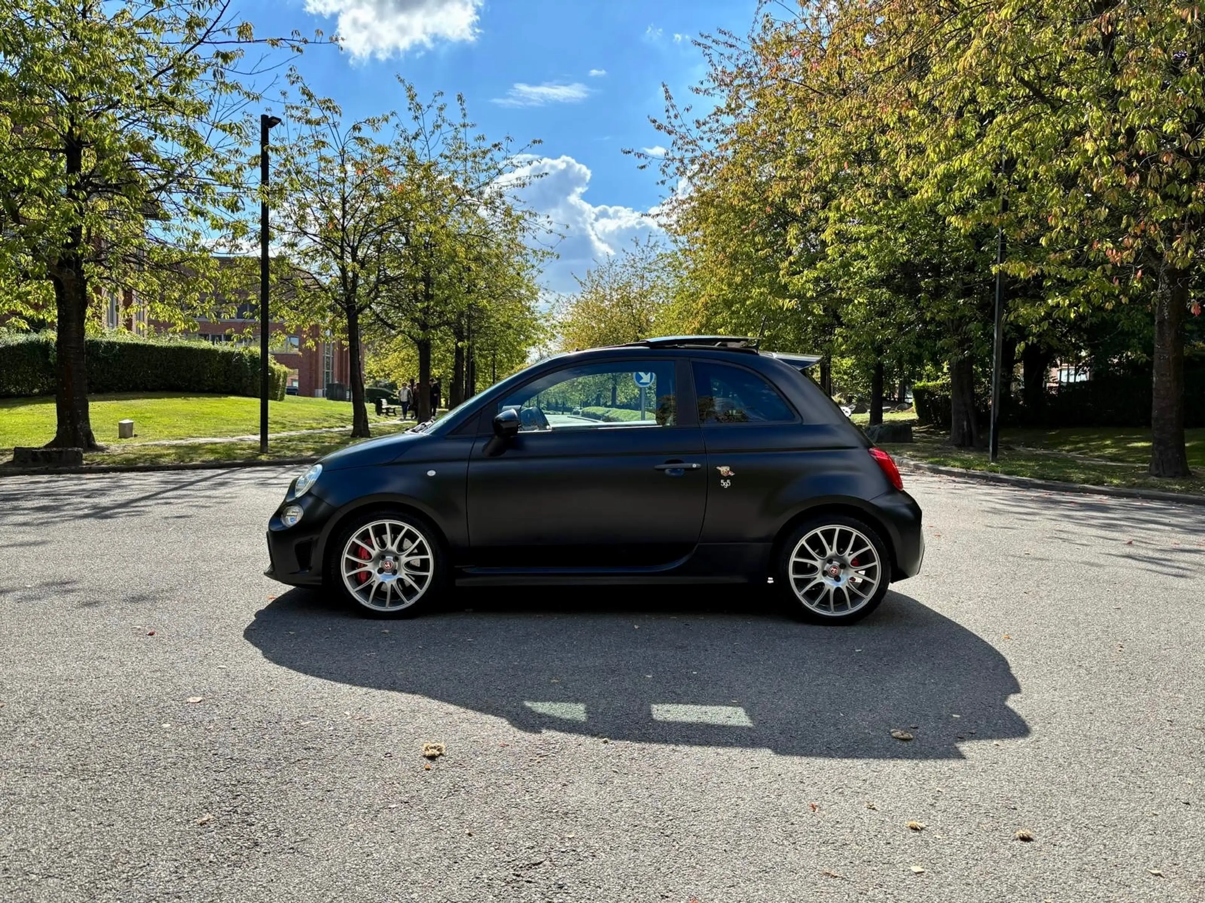 Fiat 595 Abarth *Carbone / Pano / Led / Apple CarPlay / 36900KM *
