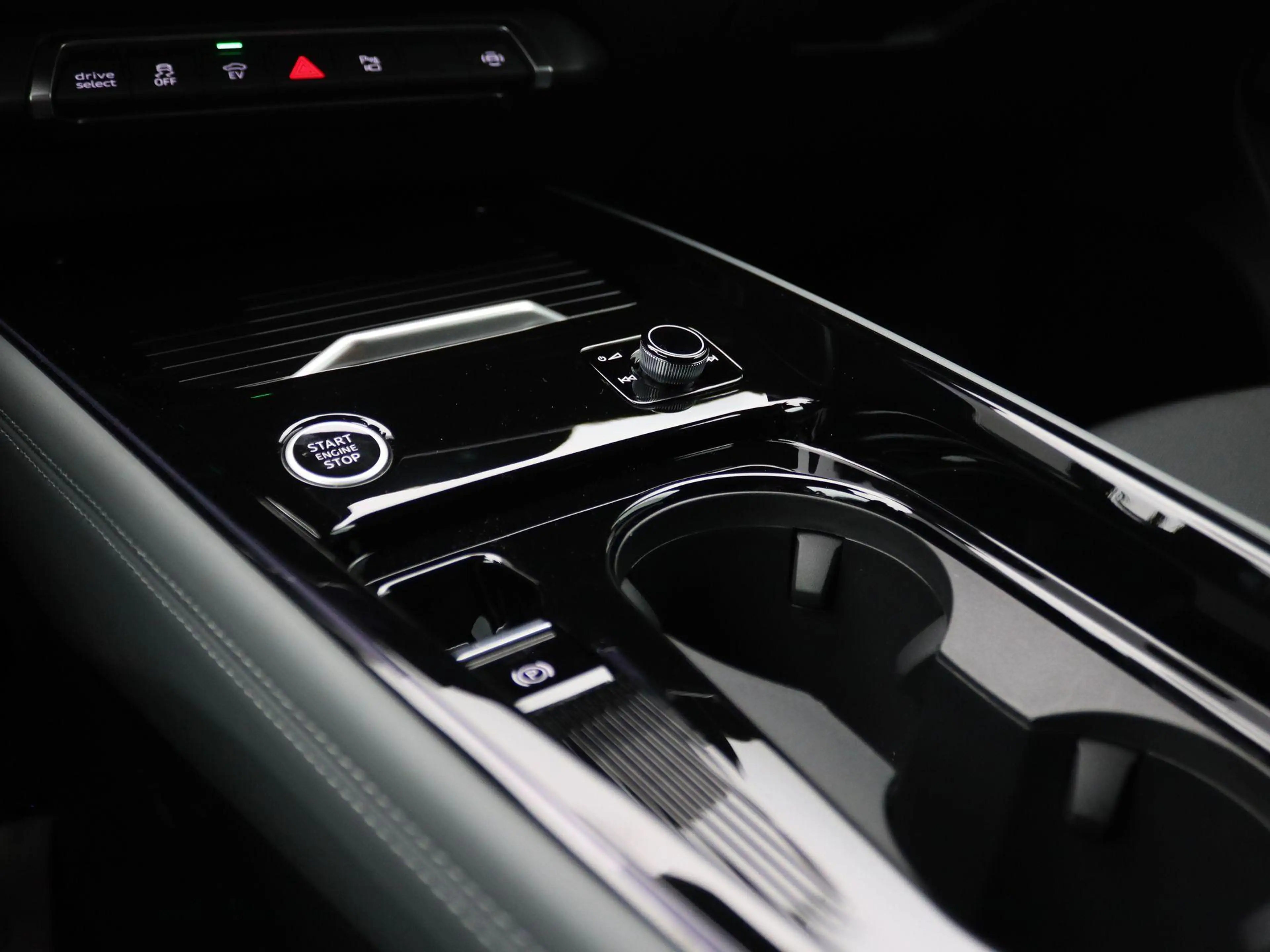 Audi Q3 Sportback 1.5 200kW e-hybrid S edition 272PK S-Tro — photo 38
