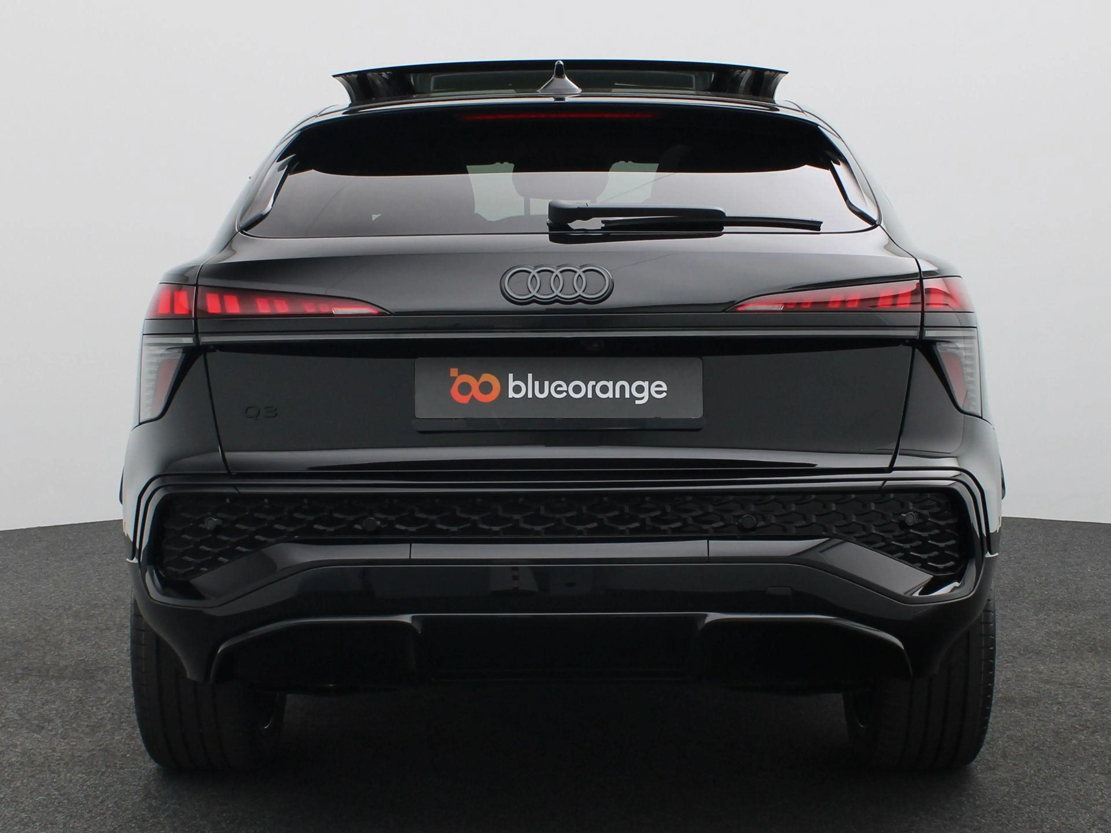 Audi Q3 Sportback 1.5 200kW e-hybrid S edition 272PK S-Tro — photo 11