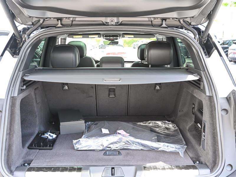 2025 Land Rover Range Rover Sport P400 Dynamic SE thumb 9